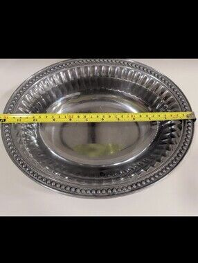 Wilton Armetale Flutes and Pearls" Medium Oval Bowl, 2 Qt.